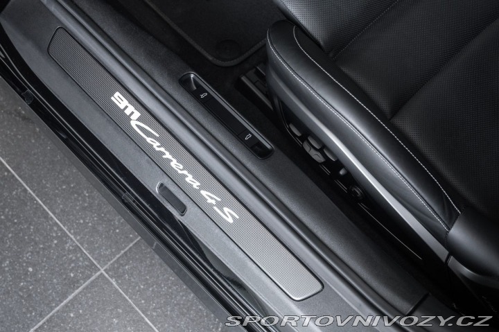 Porsche 911 Carrera 4S Coupe APPROVED 2019