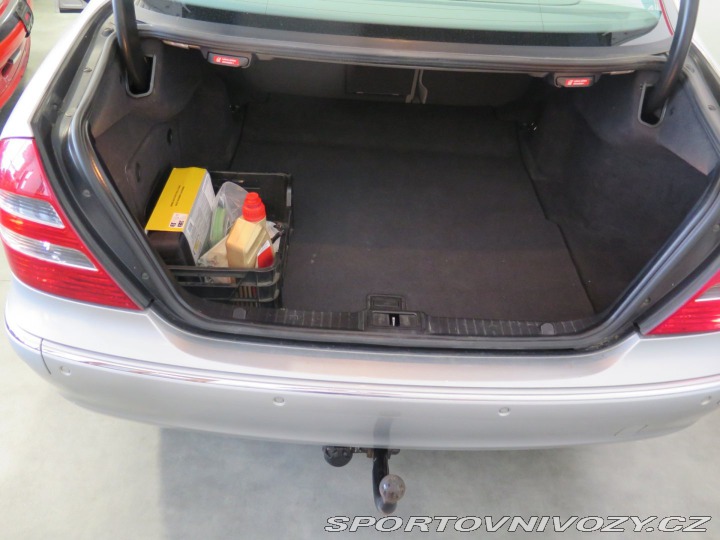 Mercedes-Benz E E320,LPG,tažné,klima,kůže 2004