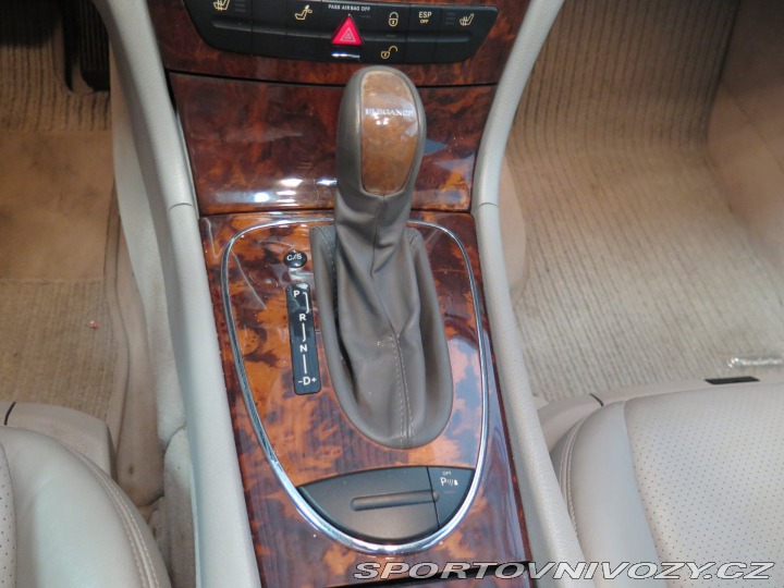 Mercedes-Benz E E320,LPG,tažné,klima,kůže 2004