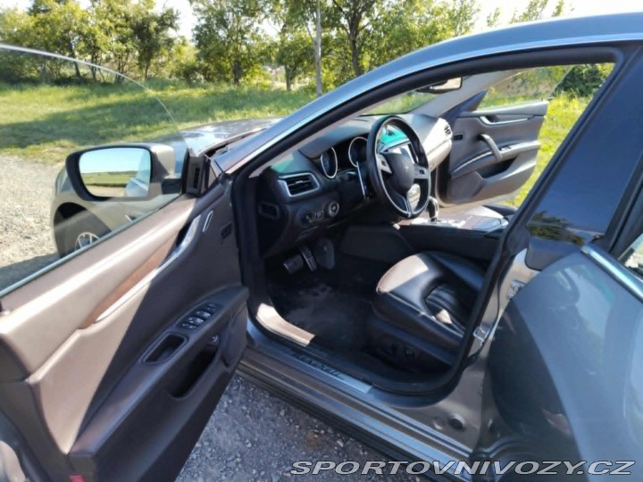 Maserati Ghibli SQ4 2014