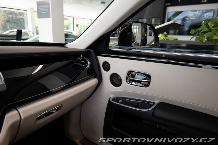 Rolls Royce Ghost Family 360/Pano/Masážní s 2016