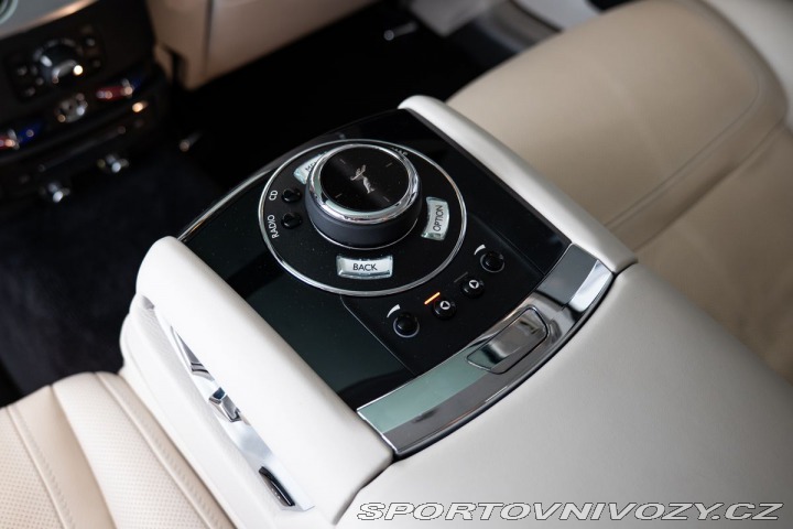 Rolls Royce Ghost Family 360/Pano/Masážní s 2016
