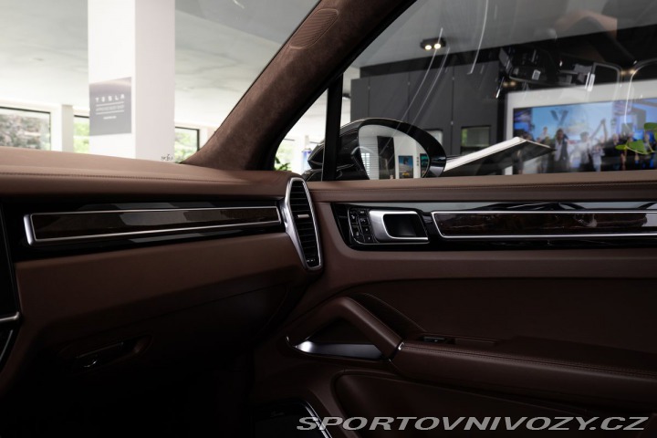 Porsche Cayenne Turbo Approved/Ceramic/Bu 2018