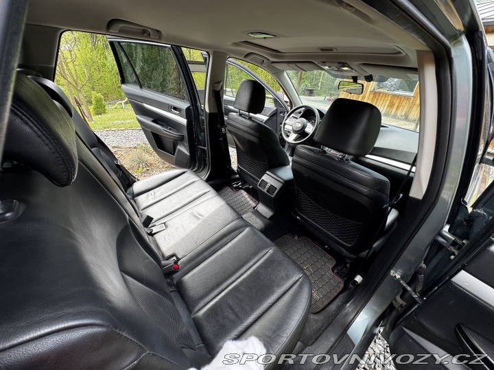 Subaru Ostatní modely Outback 2012