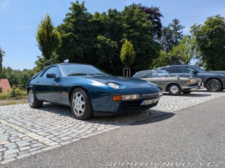 Porsche 928 GT