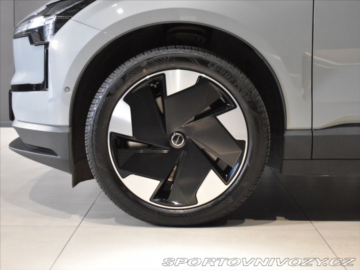 Volvo EX30 0,0 Ultra Twin preformanc 2025