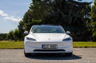 Tesla Model 3 2024