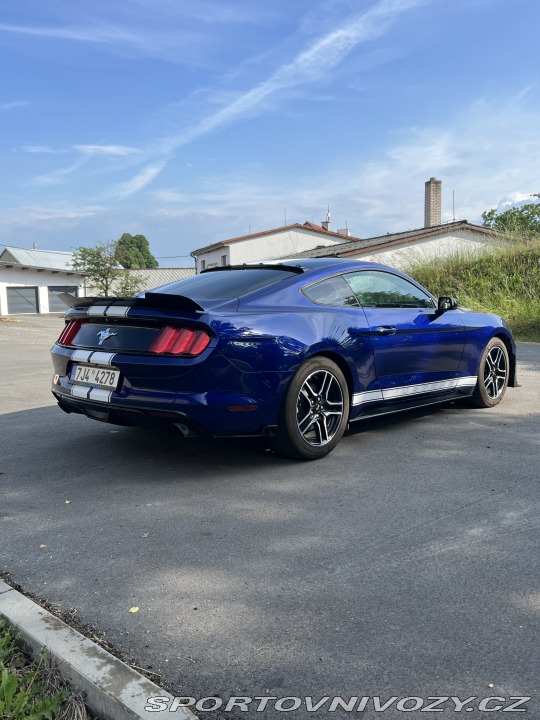 Ford Mustang Ford Mustang 3.7 2016