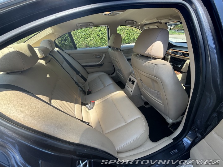 BMW 3 325i 2005