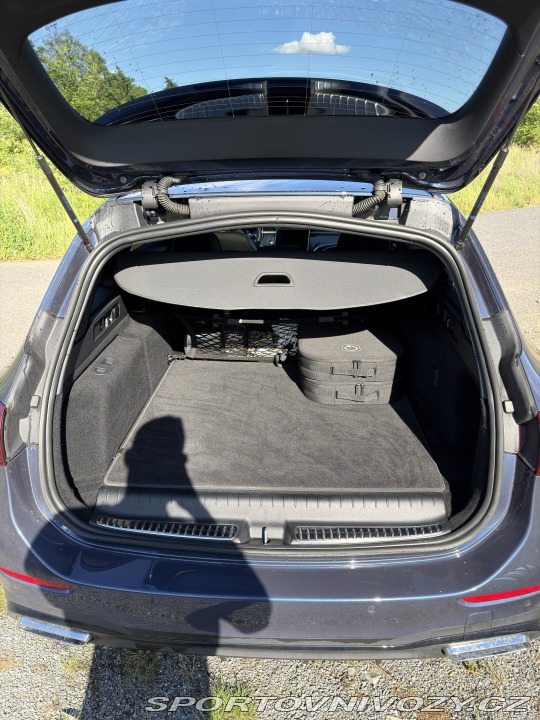 Mercedes-Benz C 300de, záruka, masáže 2025