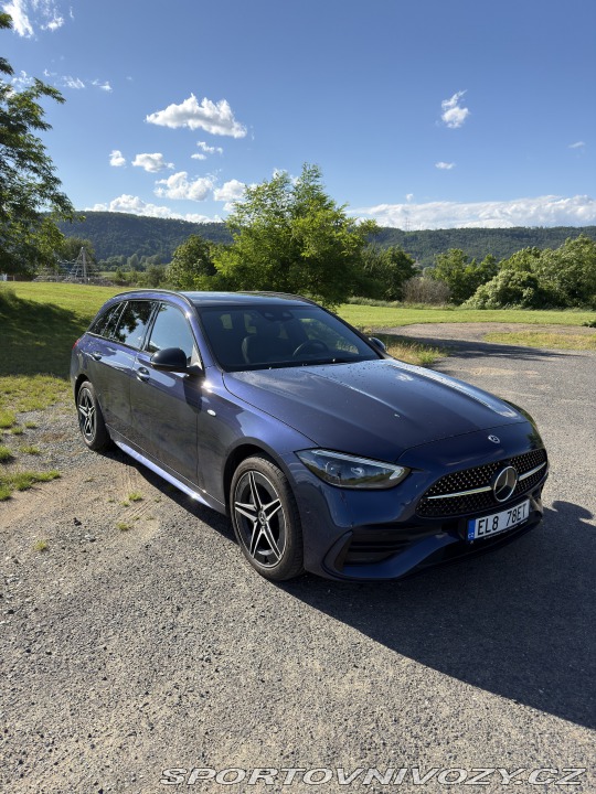 Mercedes-Benz C 300de, záruka, masáže 2025