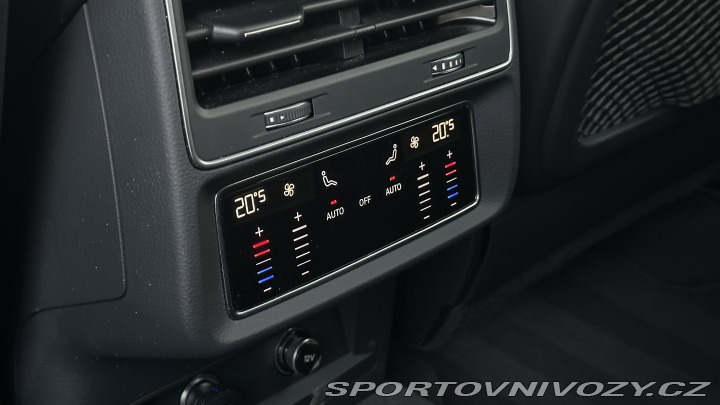 Audi SQ8  2020