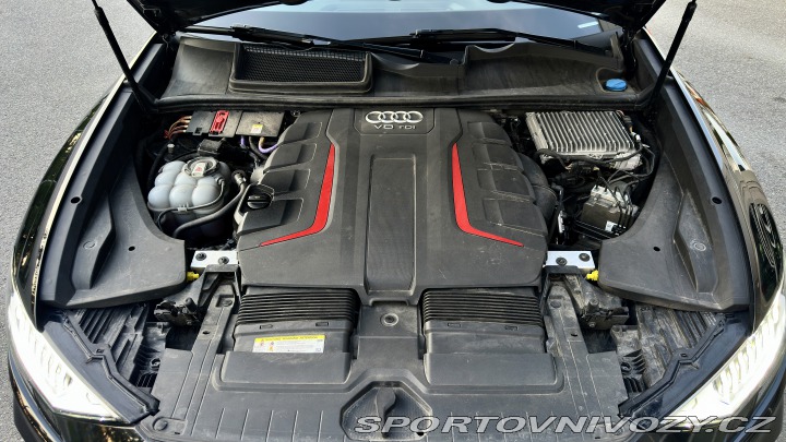 Audi SQ8  2020