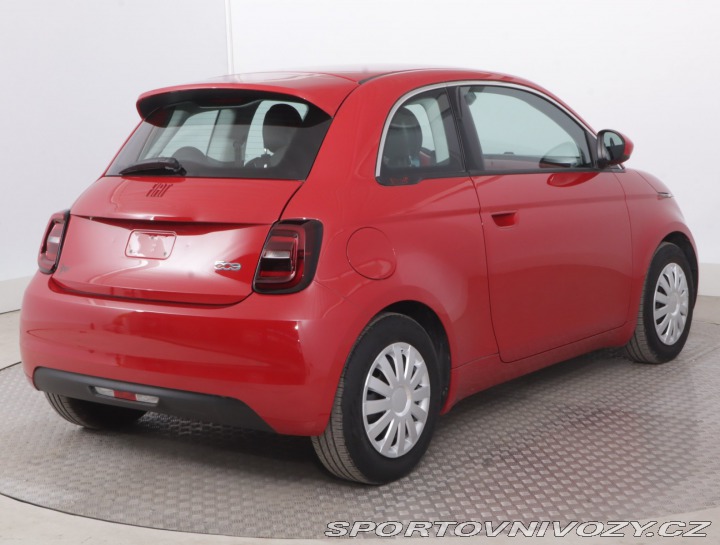 Fiat 500 500e 42 kWh 2023