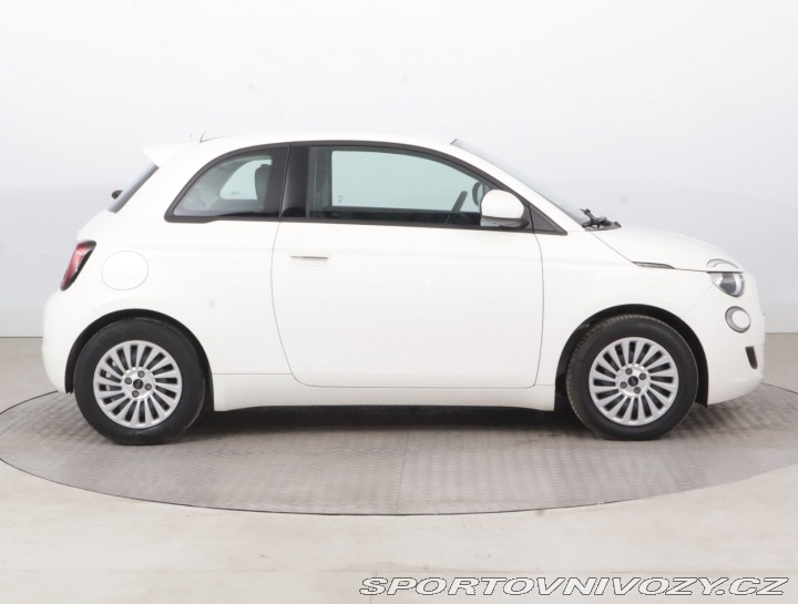 Fiat 500 500e 42 kWh 2023