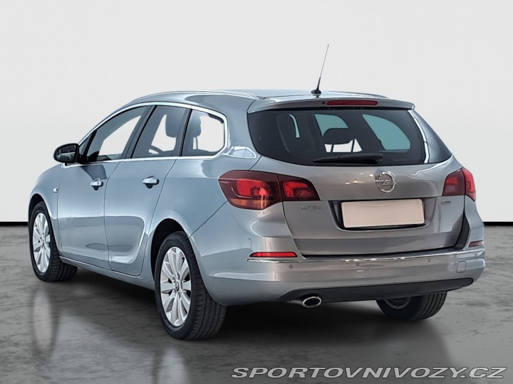 Opel Astra 2.0 CDTI 2014