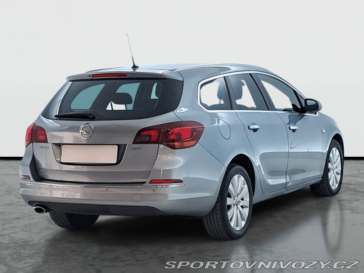 Opel Astra 2.0 CDTI 2014
