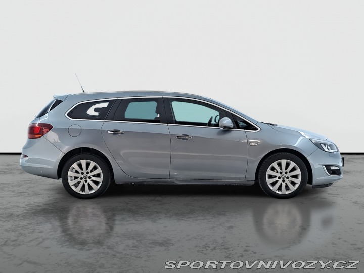 Opel Astra 2.0 CDTI 2014
