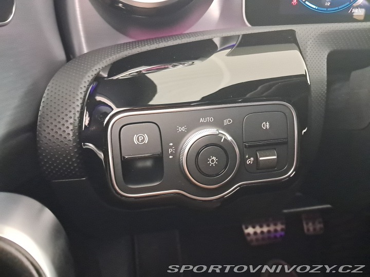 Mercedes-Benz CLA AMG Paket 180 2020