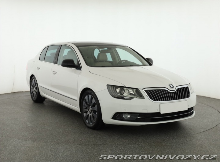 Škoda Superb Ambition Plus 3.6 FSI V6 2014