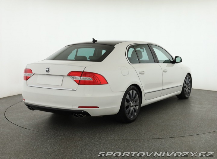 Škoda Superb Ambition Plus 3.6 FSI V6 2014