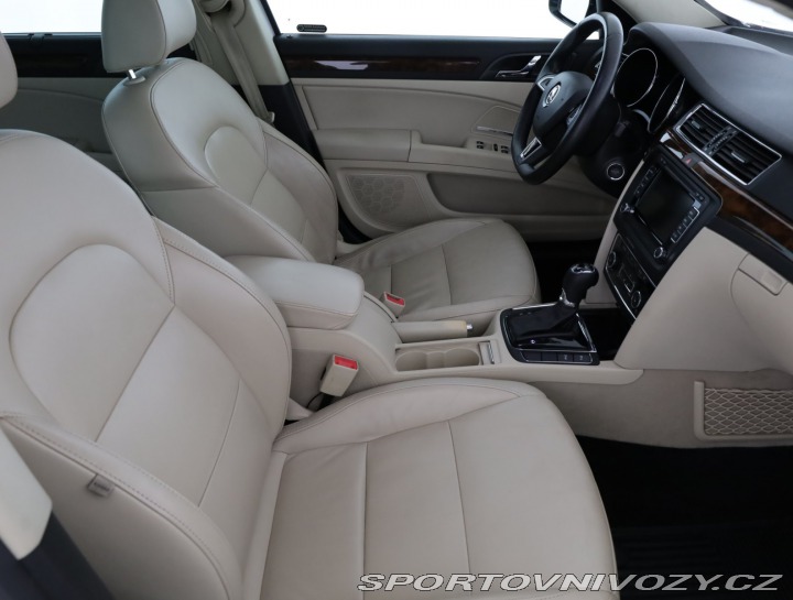 Škoda Superb Ambition Plus 3.6 FSI V6 2014