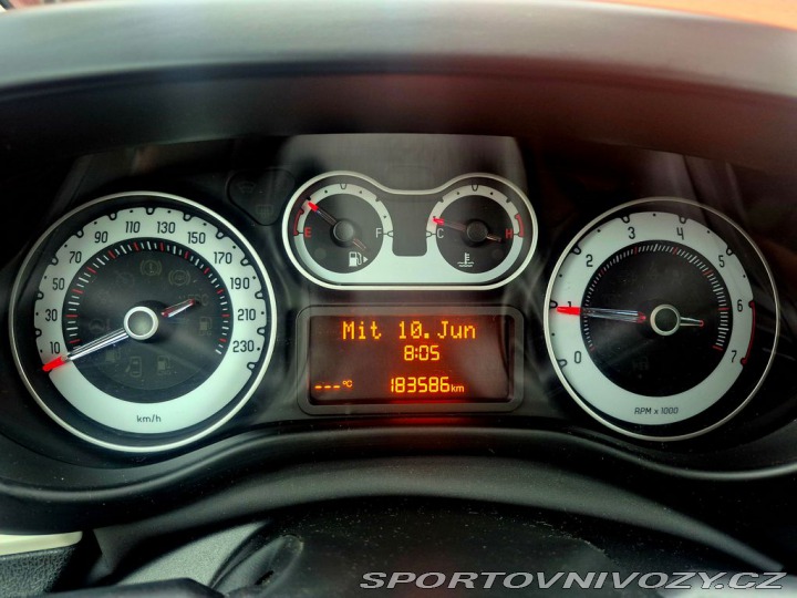 Fiat 500 500L 1.4 Turbo 88kwTrekki 2016