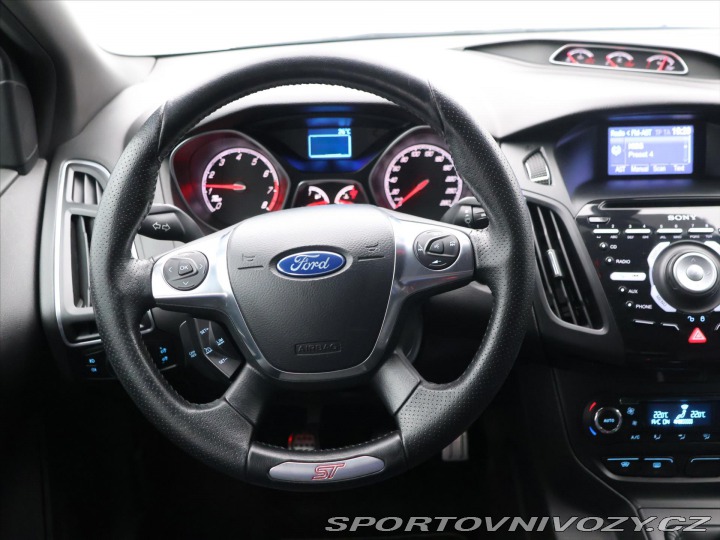 Ford Focus ST 2,0 EB 184kW ST Aut.klima 2012