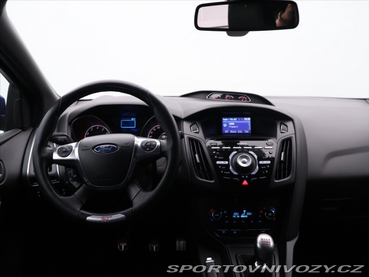 Ford Focus ST 2,0 EB 184kW ST Aut.klima 2012