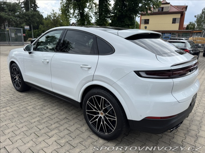 Porsche Cayenne Coupe Sport Chrono Vzduc 2025