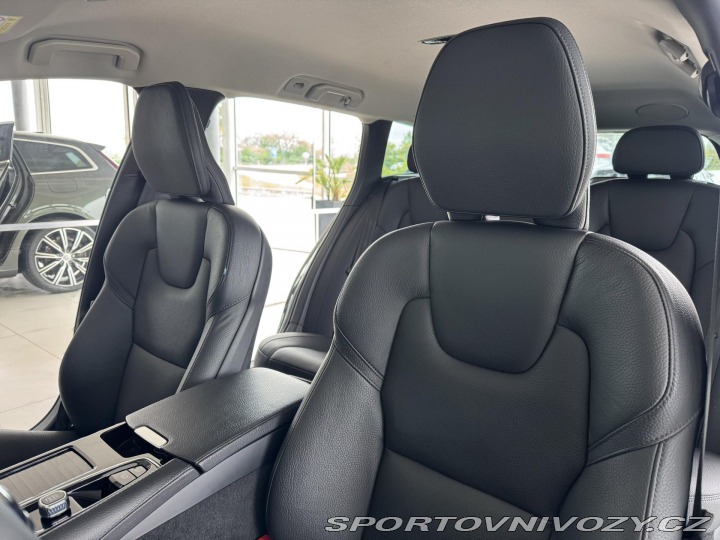 Volvo V60 T6 AWD*257kW*Recharge*Ins 2022