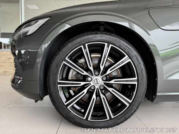 Volvo V60 T6 AWD*257kW*Recharge*Ins 2022
