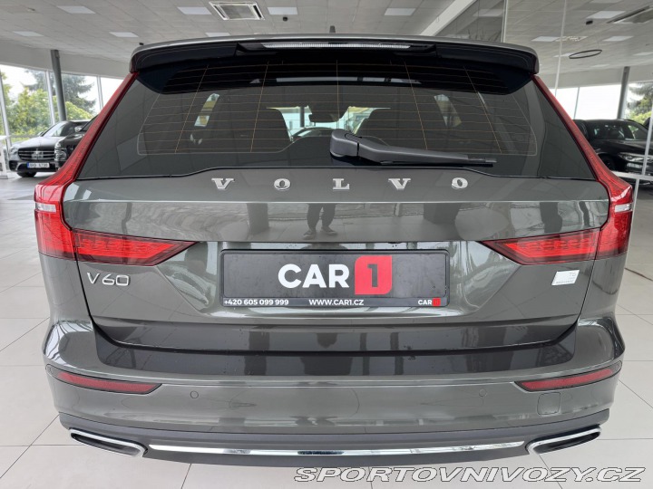 Volvo V60 T6 AWD*257kW*REZERVACE! 2022