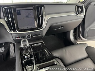 Volvo V60 T6 AWD*257kW*Recharge*Ins 2022