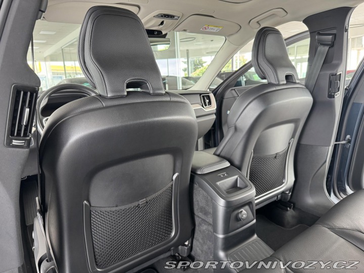 Volvo Ostatní modely XC60 T8 AWD*Recharge*Inscript* 2021