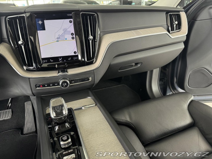 Volvo Ostatní modely XC60 T8 AWD*Recharge*Inscript* 2021