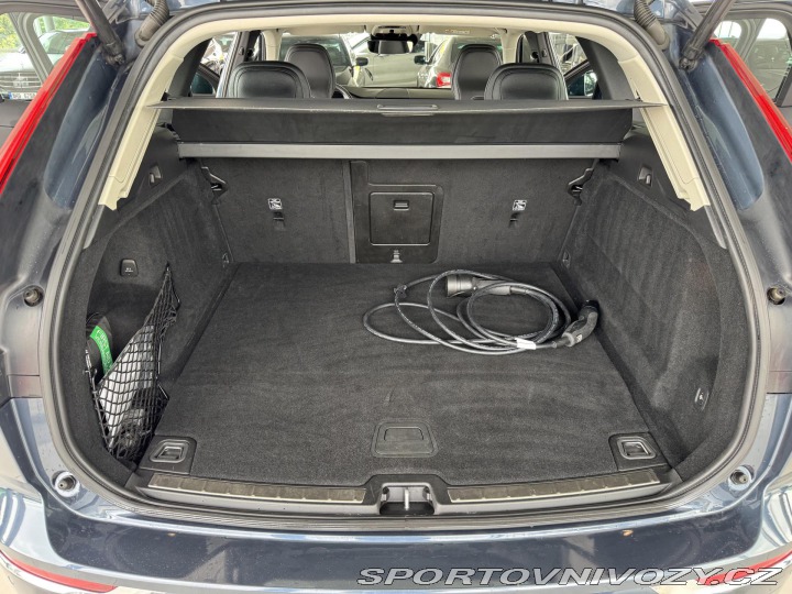 Volvo Ostatní modely XC60 T8 AWD*Recharge*Inscript* 2021