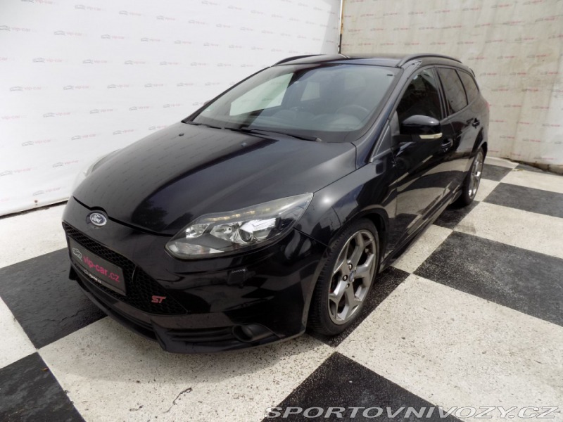 Ford Focus ST 2.0i ST/Bi-xenon/kůže/LED