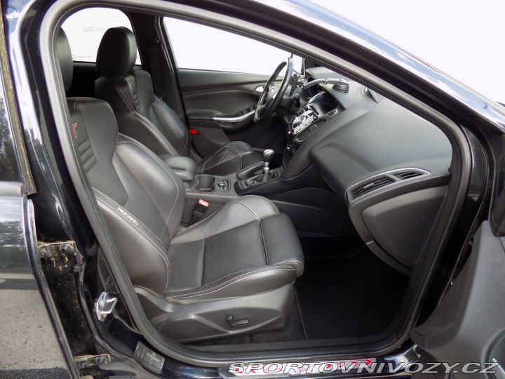Ford Focus ST 2.0i ST/Bi-xenon/kůže/LED 2013