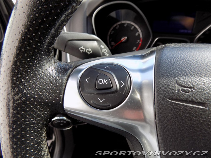 Ford Focus ST 2.0i ST/Bi-xenon/kůže/LED 2013