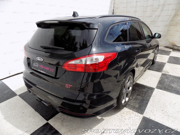 Ford Focus ST 2.0i ST/Bi-xenon/kůže/LED 2013