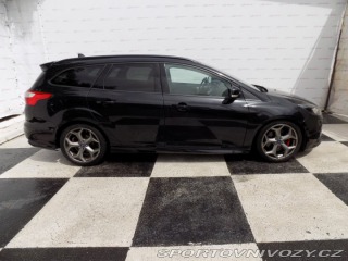 Ford Focus ST 2.0i ST/Bi-xenon/kůže/LED 2013
