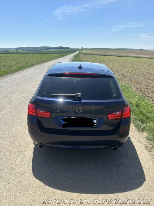 BMW 5  2011