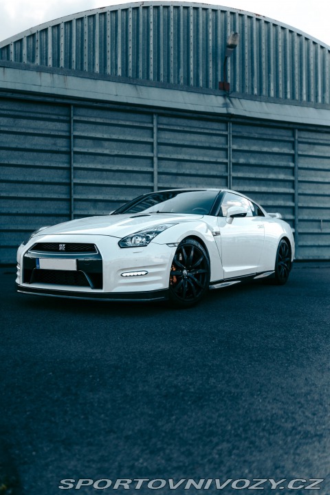Nissan GT-R 2013