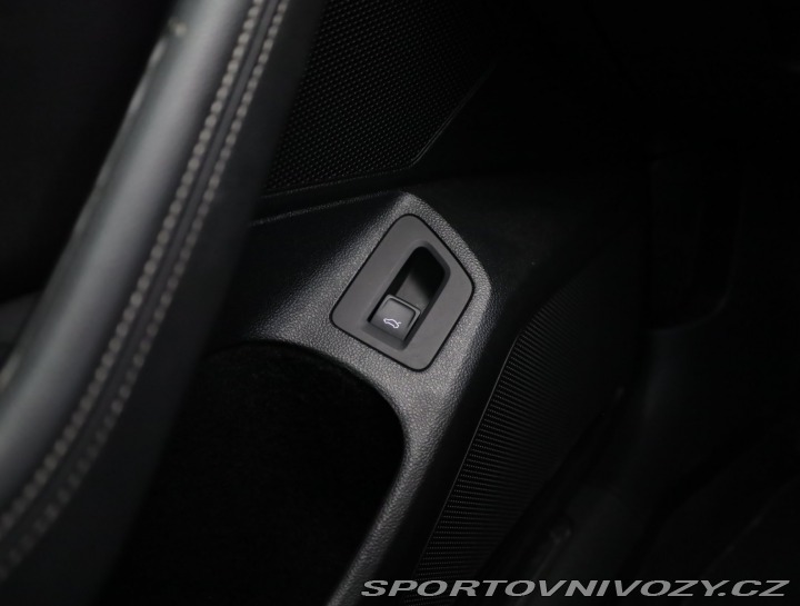 Volkswagen Ostatní modely Passat R-Line 2.0 TSI 2017