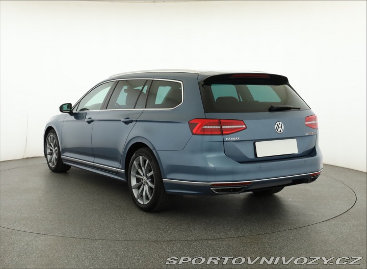 Volkswagen Ostatní modely Passat R-Line 2.0 TSI 2017