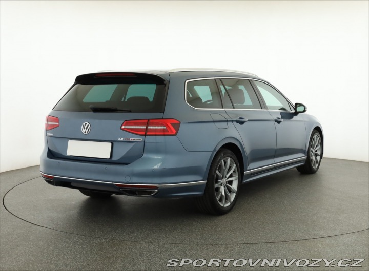 Volkswagen Ostatní modely Passat R-Line 2.0 TSI 2017