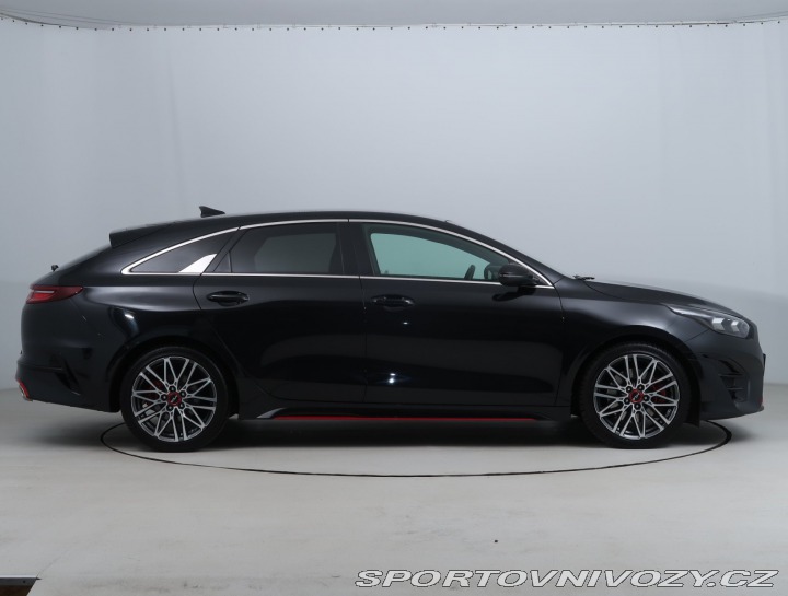 Kia ProCeed GT GT 1.6 T-GDI 2024