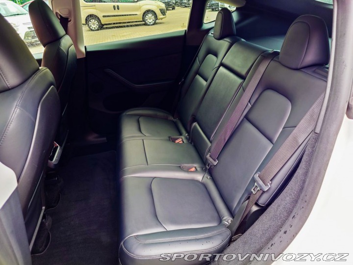 Tesla Model Y Long Range - Dual Motor 3 2023