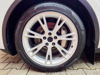 Tesla Model Y Long Range - Dual Motor 3 2023